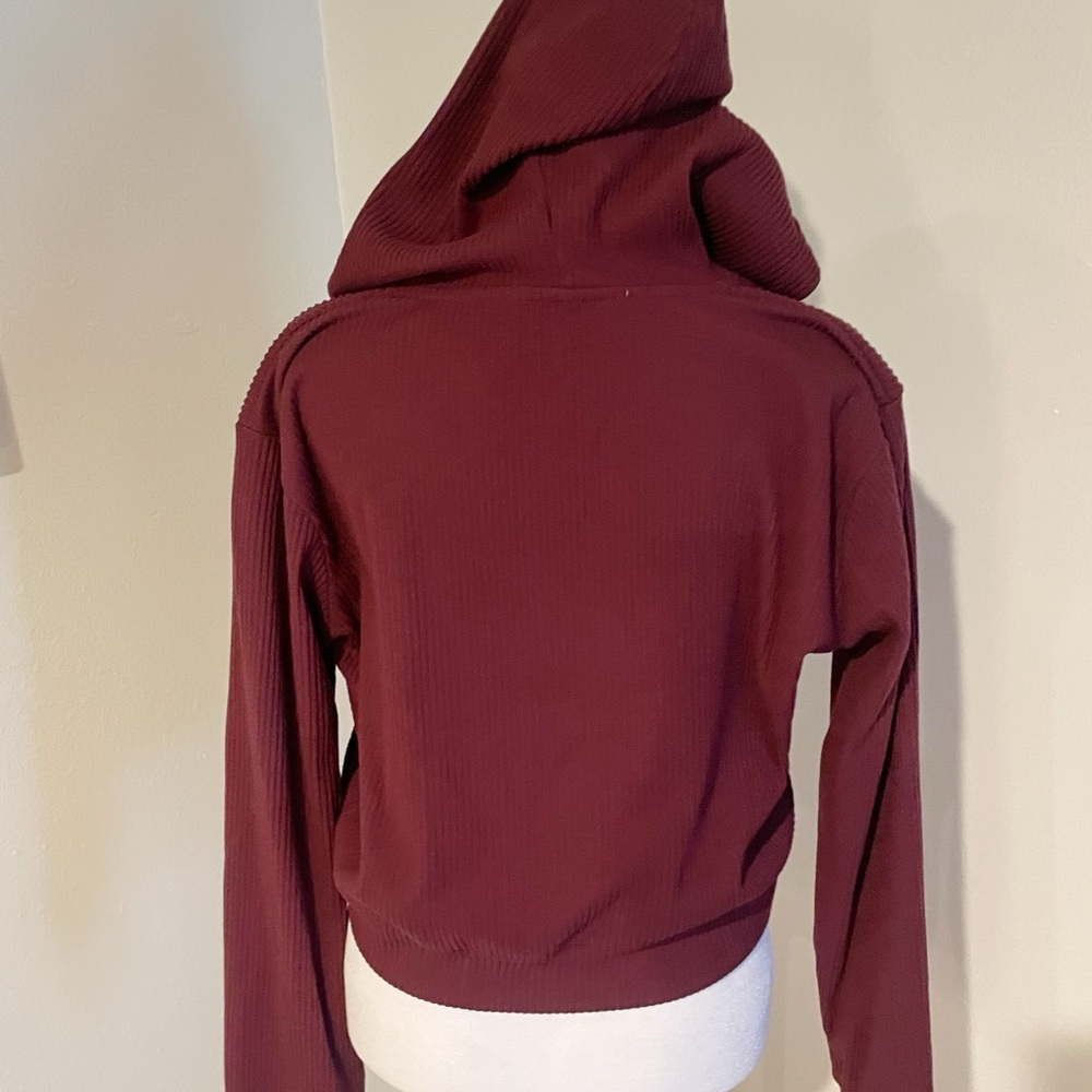 Women's Burgundy Ribbed Hoodie and Pants Set - Picture 4 of 7